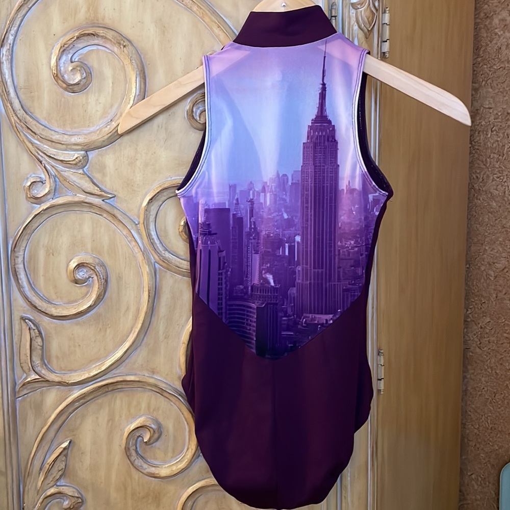 Ainsliewear leotard with front zipper closure